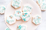 纯素水彩糖霜饼干完整指南，烘焙装饰邮寄全攻略