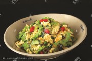 如何制作鲜咸适口的浙江菜-雪菜苦瓜
