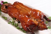 《经典川菜片皮挂炉鸭的做法详解》