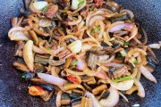 如何制作正宗浙江菜-洋葱炒鳝糊