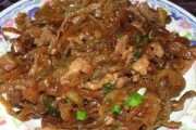 如何制作地道的浙江菜-酱瓜炒肉丝