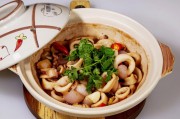砂锅鱿鱼——川菜经典之作，温暖寒冬的美味选择