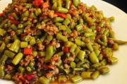 如何制作地道的浙江菜-酸豆角炒肉末