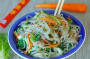 韩式蔬菜炒红薯粉丝（无麸质健康食谱）