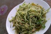如何制作美味的浙江菜-脆瓜里脊丝