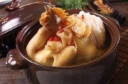 清炖全鸡的做法及制作技巧，浙江菜经典家常菜谱