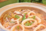 鲜鱿鲛鱼茄汁煲的做法及制作技巧，浙江菜经典家常菜谱