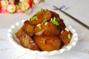如何制作一道美味的浙江菜-红烧萝卜
