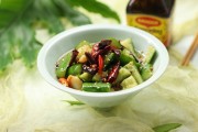 炝辣椒黄瓜的做法及制作技巧，浙江菜经典凉拌菜谱