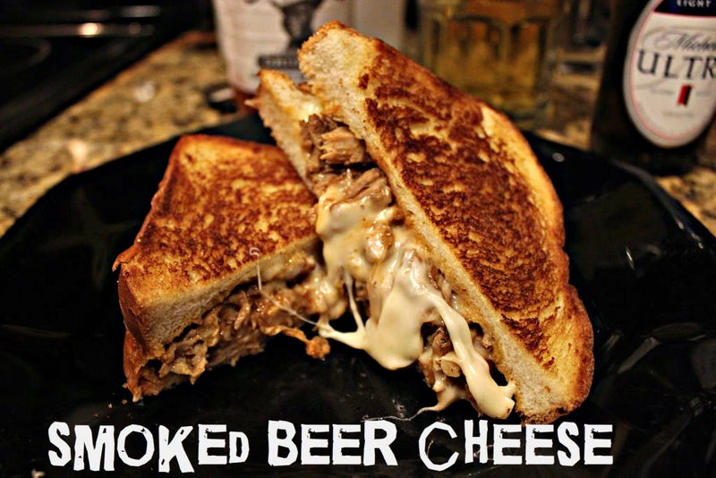 烟熏啤酒芝士手撕猪肉三明治!