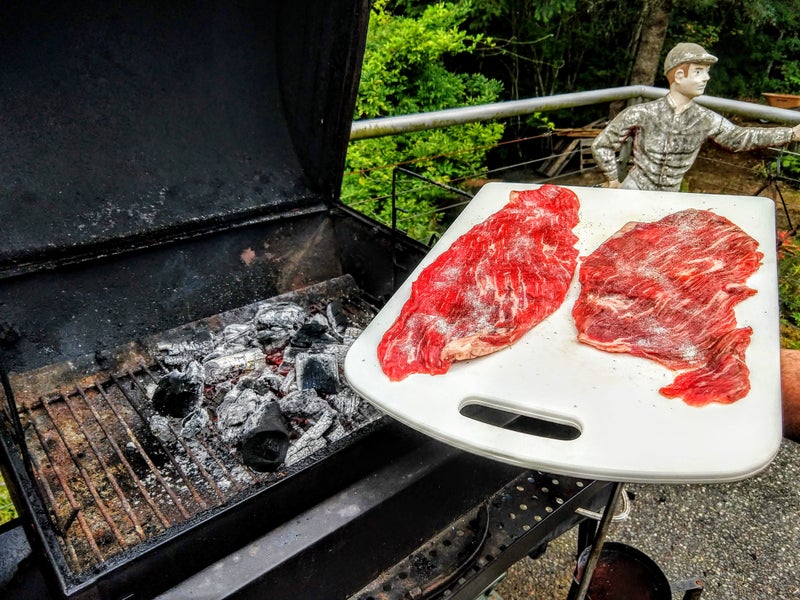 烈焰牛排之吻！