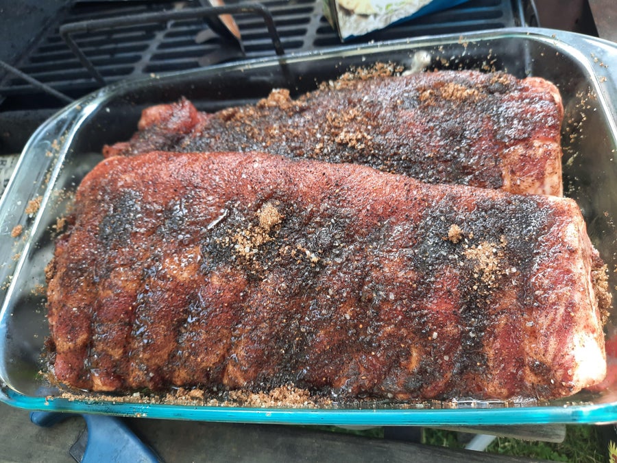 Place Ribs and Sauce.