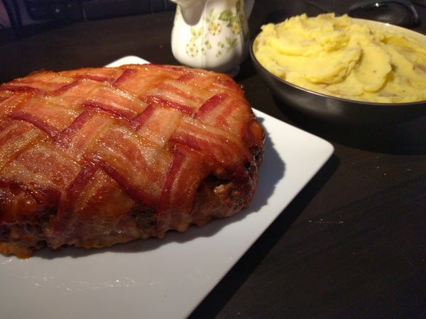 培根包裹肉饼（又名肉肉大集合）