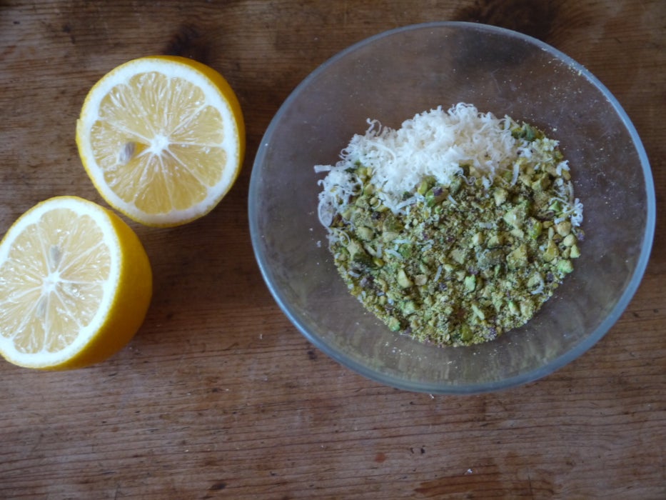 制作开心果帕尔马脆皮