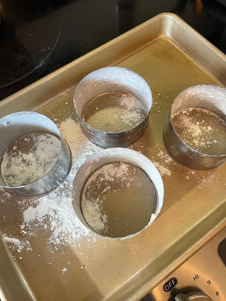 撒粉防粘