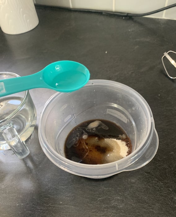 量取并加入热水