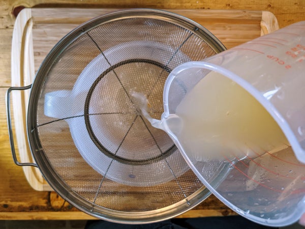 柠檬薄荷冰饮棒（3/5）- 混合糖浆与柠檬汁