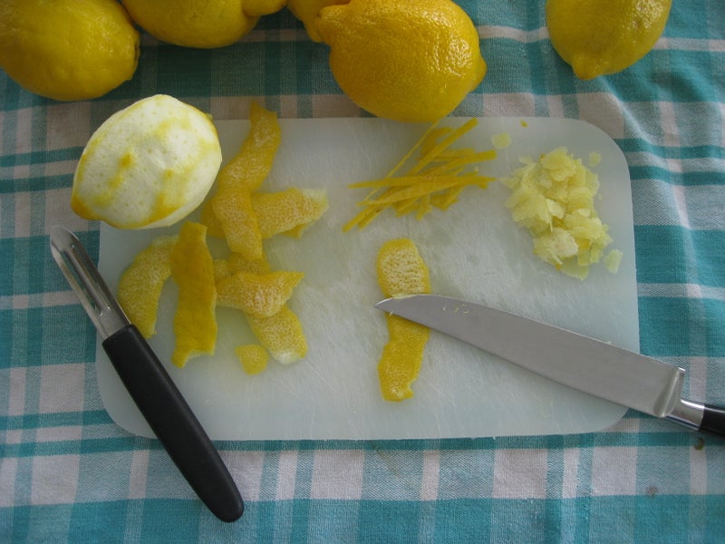 准备柠檬皮屑
