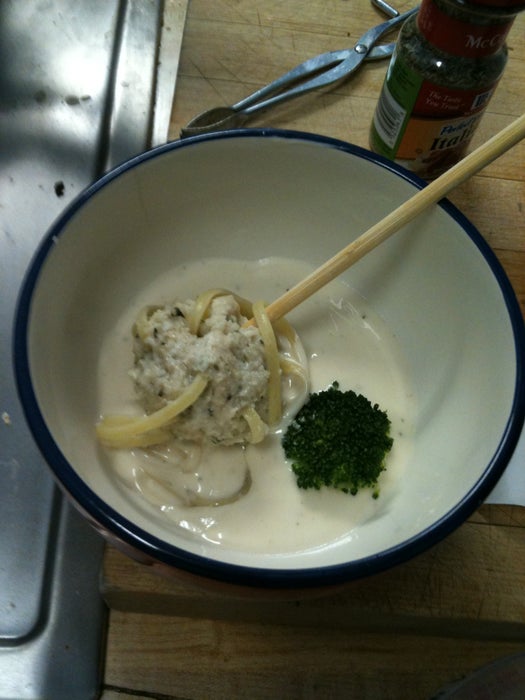 串烧阿尔弗雷多鸡肉丸