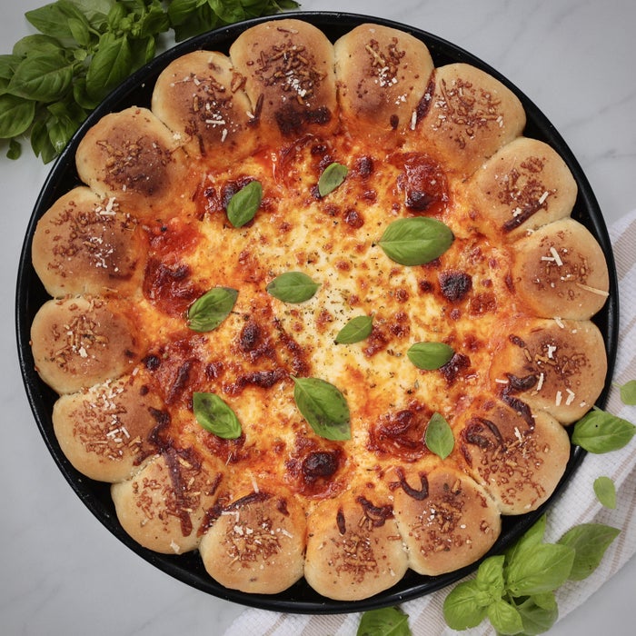 Triple Cheese Garlic Roll Pizza Dip