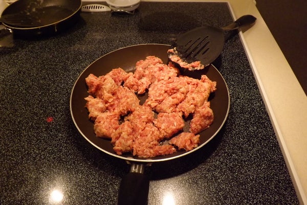 馅料准备：香肠