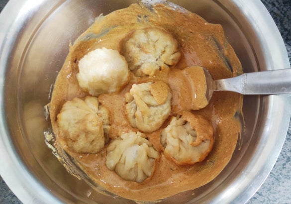 Add Steamed or Fried Momos to Marinade