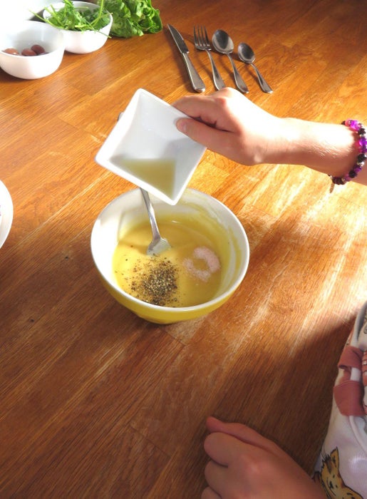 制作蛋黄酱（2）