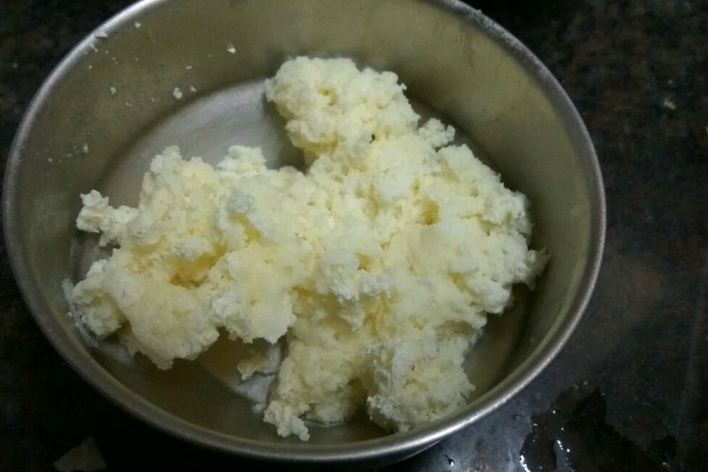 准备印度鲜奶酪