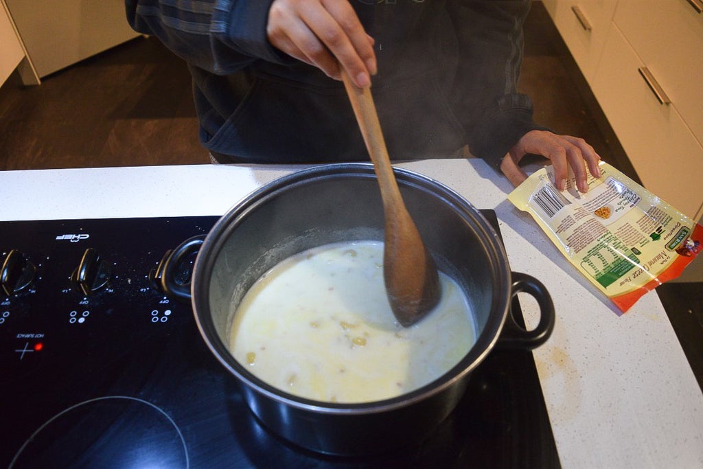 烹饪通心粉奶酪