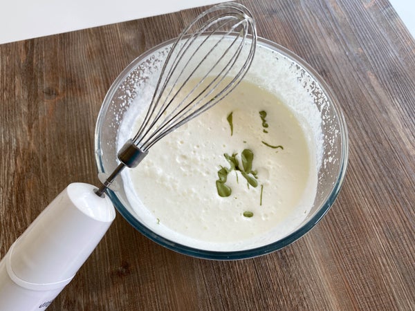 加入抹茶混合液并搅拌均匀