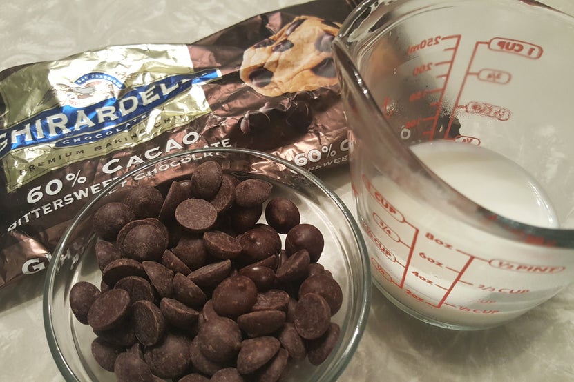 制作甘纳许淋面