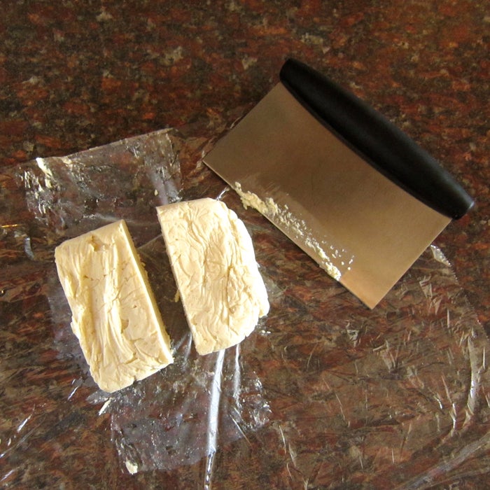 擀制切割与烘烤