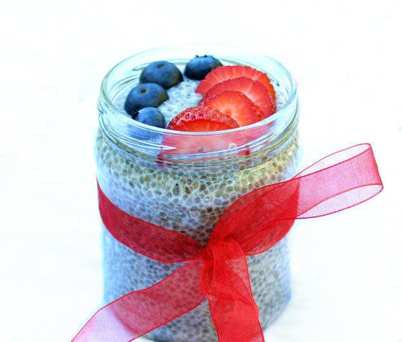 椰子香草奇亚籽布丁