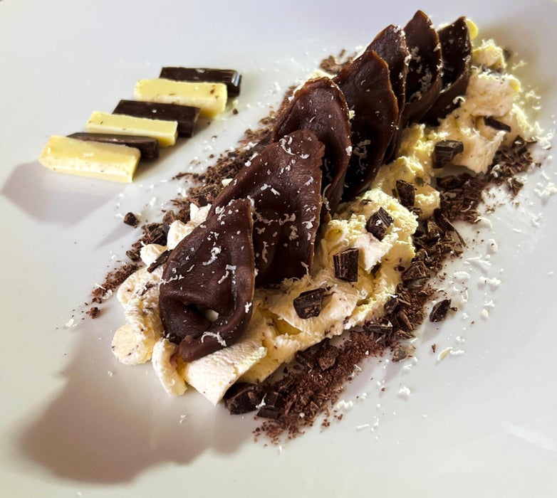 椰香白巧克力夹心巧克力托特利尼