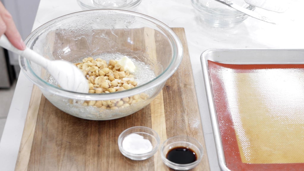 加入花生和黄油