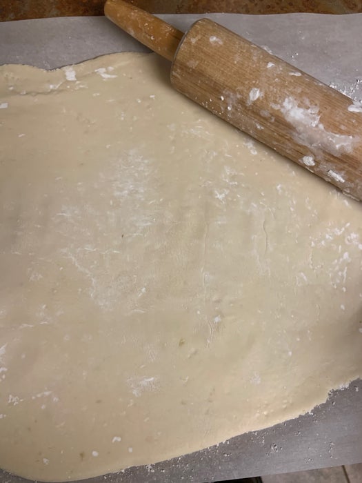 擀制土豆面团