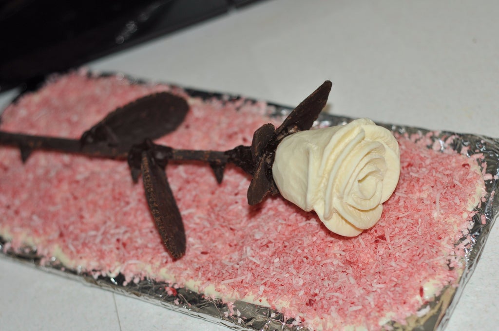 手工雕刻巧克力玫瑰