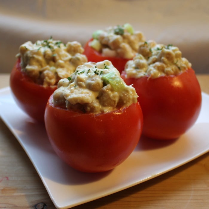 三文鱼鹰嘴豆填馅番茄