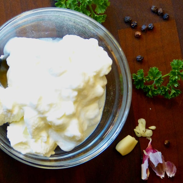 酸奶蒜泥酱
