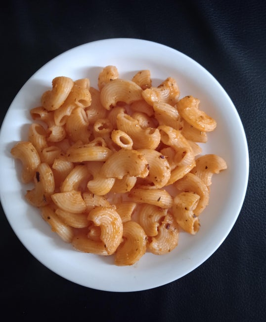 意面搭配剩余披萨酱