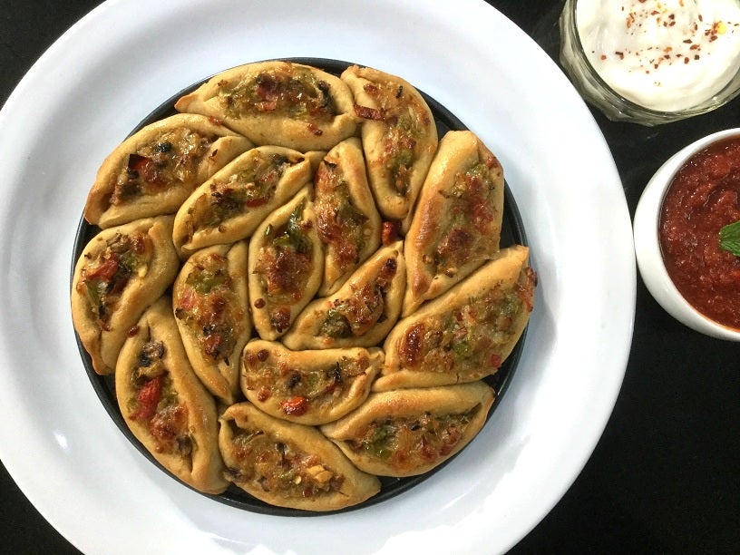 Pull-Apart Mini Pizza Boats