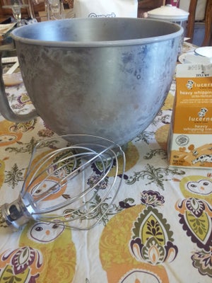 制作糖霜和奶油