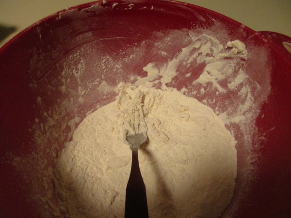 搅拌至形成柔软面团