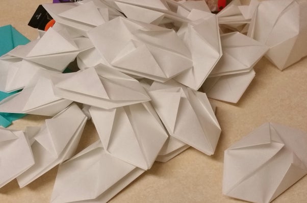 24个折纸气球准备就绪