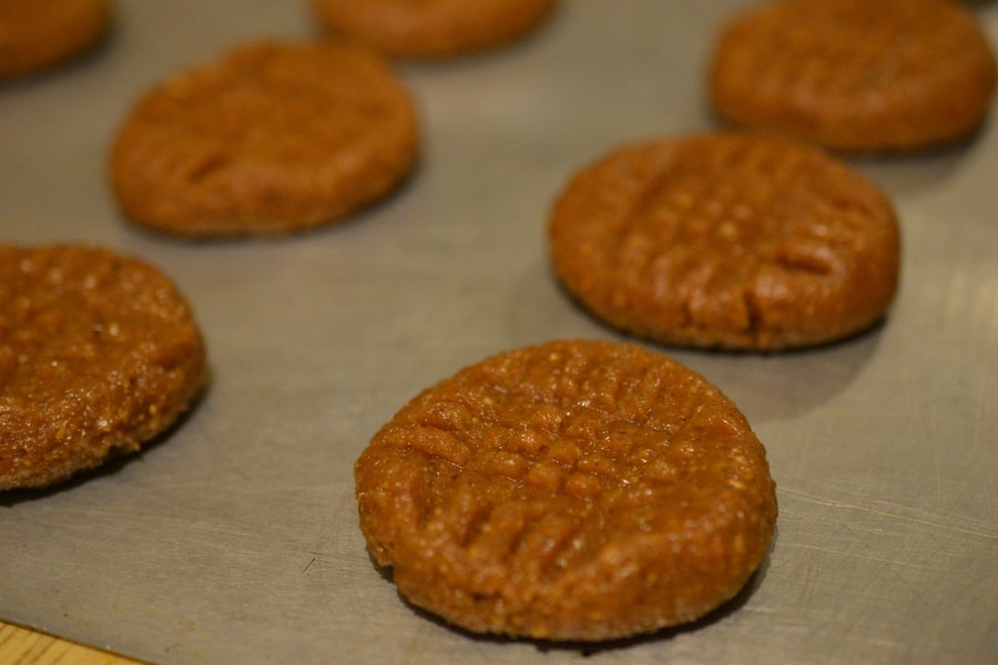 Lightly Press Cookie Dough With a Fork