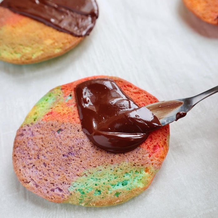 Frost and Decorate the Cookies