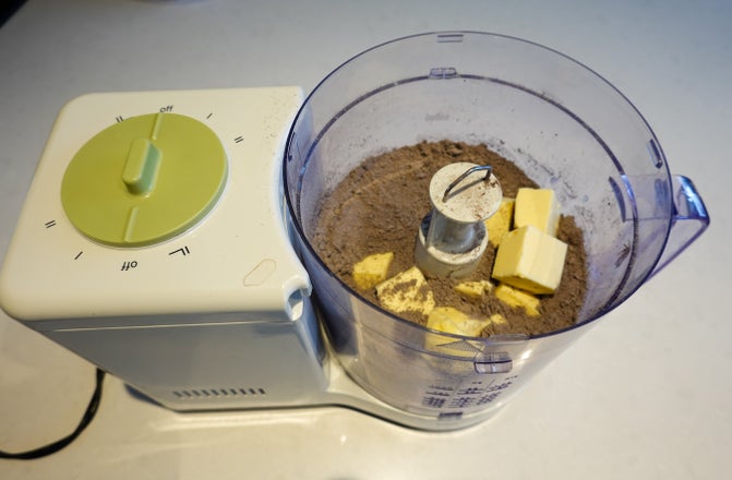混合黄油与干料