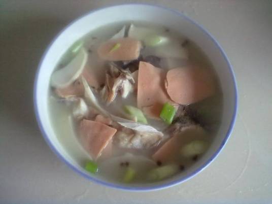 奶汤火腿大鱼头