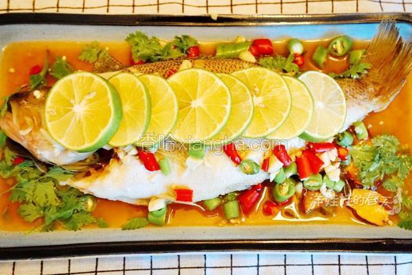 泰式柠檬蒸鱼